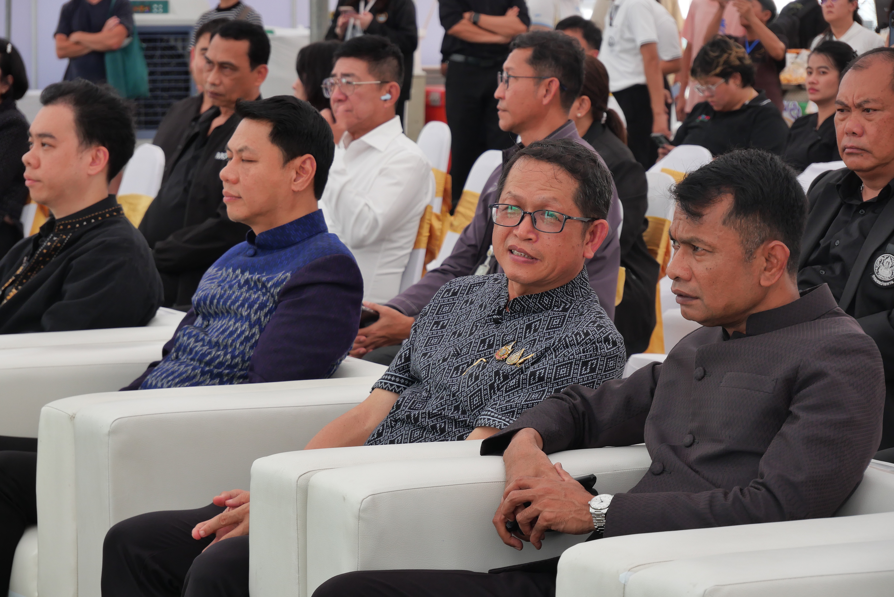 title - ส.ป.ก.ร่วมพิธีเปิดงาน 